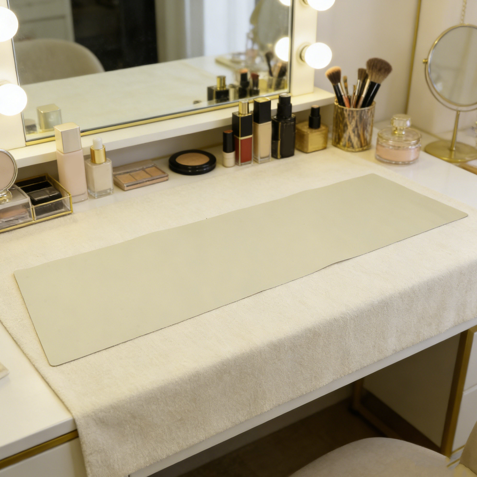 Beauty Desk Mat 40x120cm Water - đánh giá và giá Beauty Makeup Table