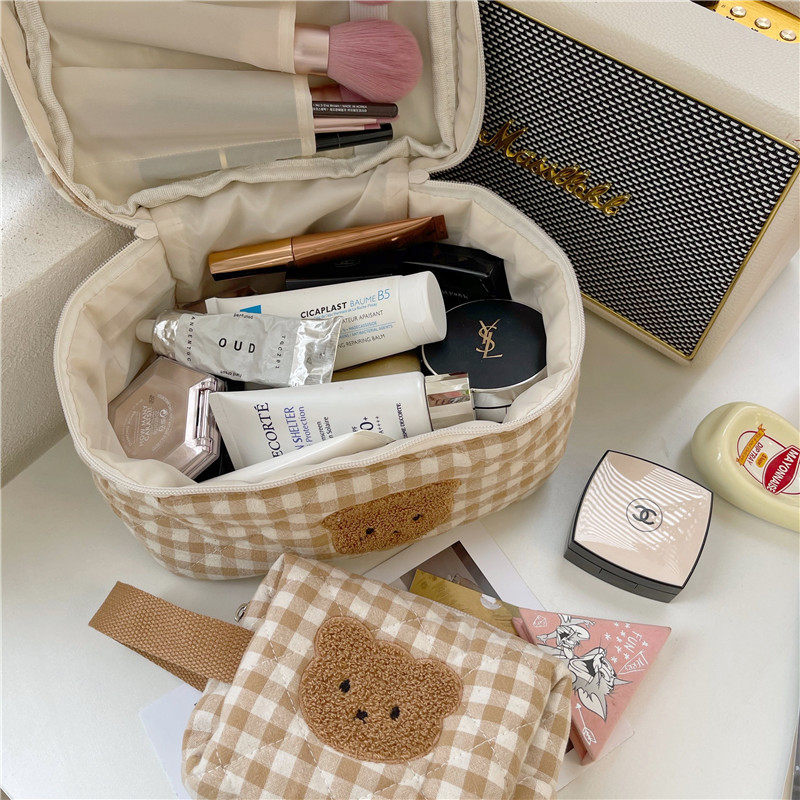 Women's Cosmetic bag Bear Make - đánh giá và giá Beauty Makeup Box Set